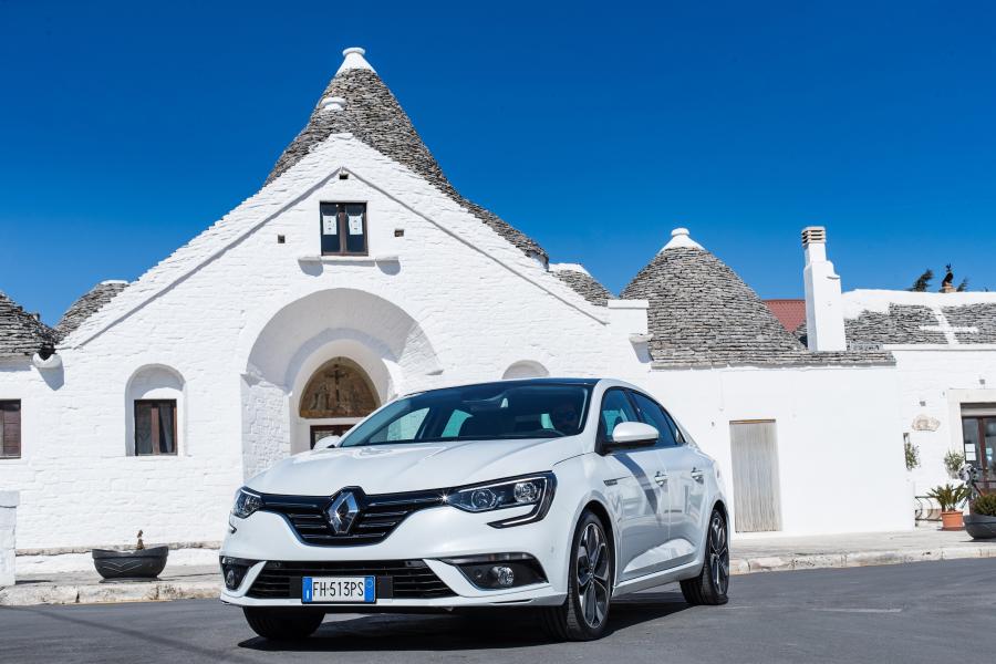  Renault Megane Sedan 2016 года  (фото 4 из 52)